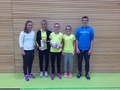 Trainerin Kathrin Summerer mit Pia Grünewald, Emma Haug, Christina und Anton Czernik. Es fehlen Sophia Wiedner und Franziska Eham